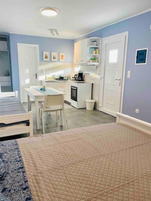 Cozy, Newly Renovated Apartment In Gavrio. Kültér fotó