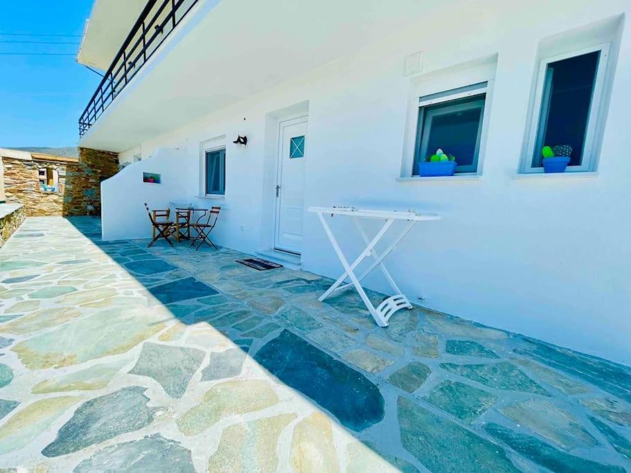 Cozy, Newly Renovated Apartment In Gavrio. Kültér fotó