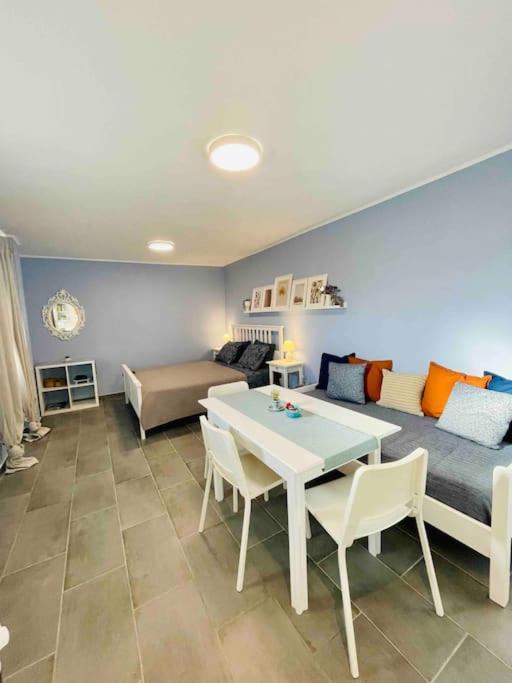 Cozy, Newly Renovated Apartment In Gavrio. Kültér fotó
