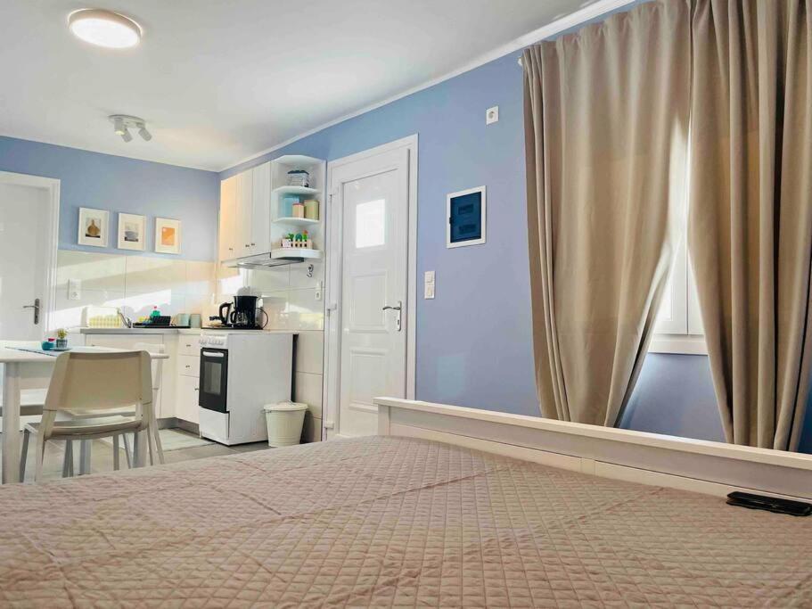 Cozy, Newly Renovated Apartment In Gavrio. Kültér fotó